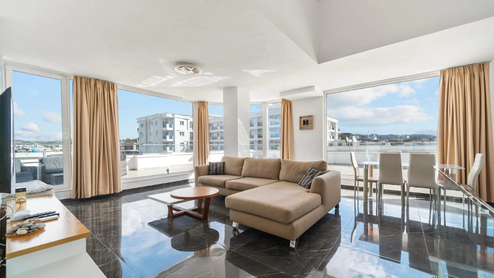Ferienwohnung Penthouse With Sea View In Durres - Amazing Terrace Of 400M2 With Panoramic View Golem  0*, Golem (Tirana)