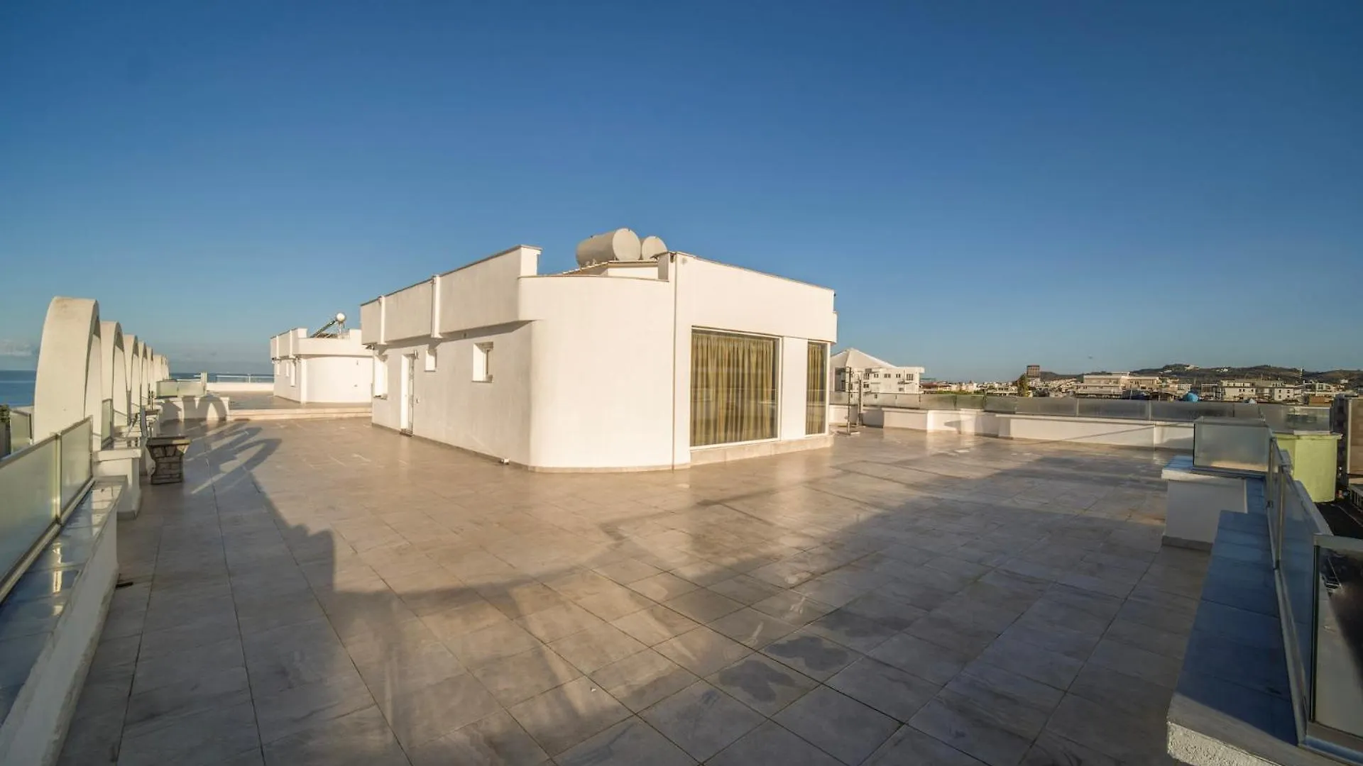 Apartment Ferienwohnung Penthouse With Sea View In Durres - Amazing Terrace Of 400M2 With Panoramic View Golem  Albanien